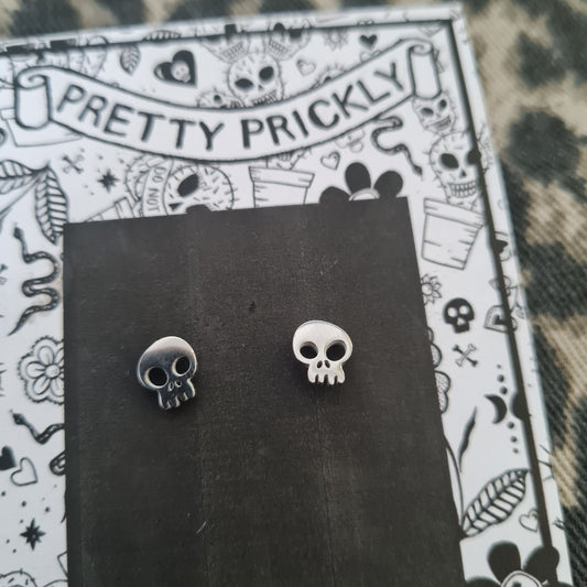 Steel Skull Studs