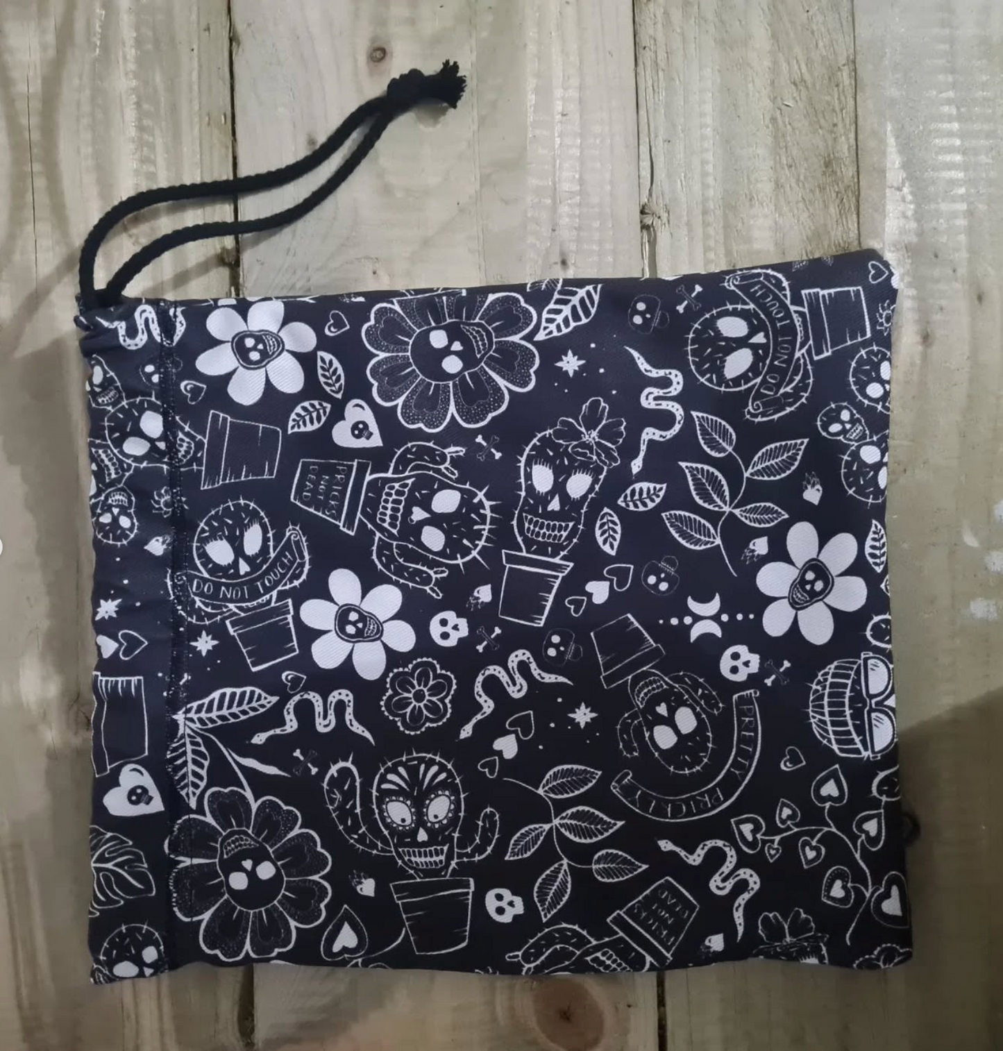 Drawstring Makeup bag - Black