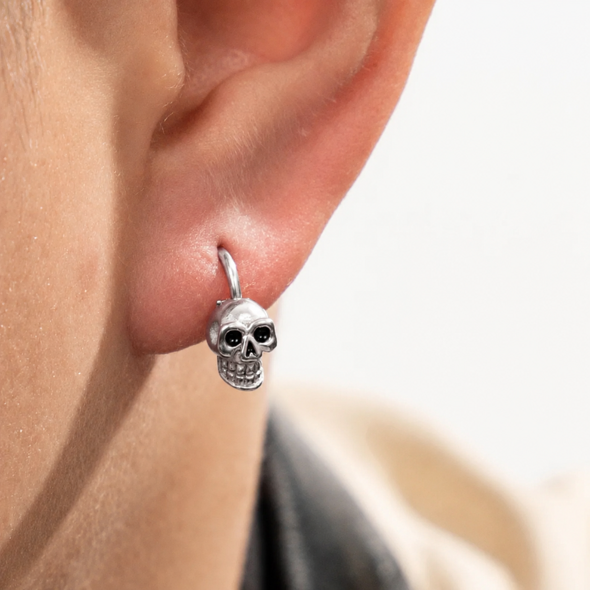 Skull hoop earring 1.2mm gauge