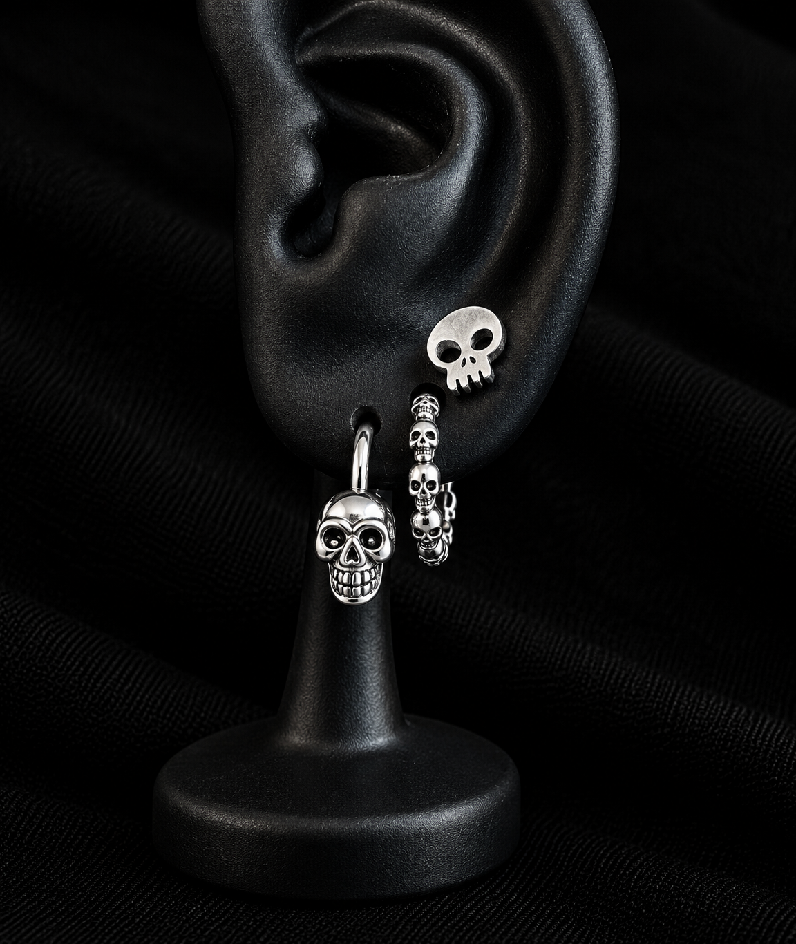 Skull hoop earring 1.2mm gauge